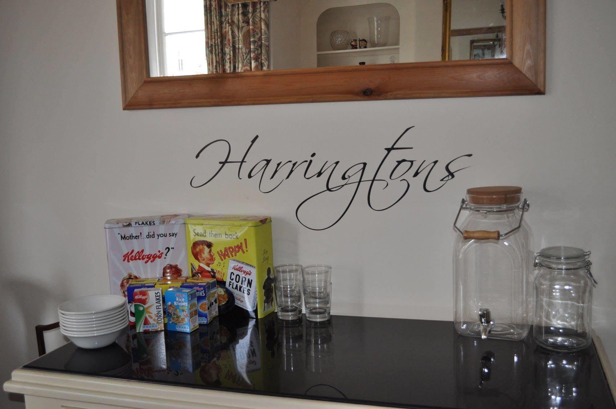 Harringtons At 14 Hotel Llandudno Exterior photo