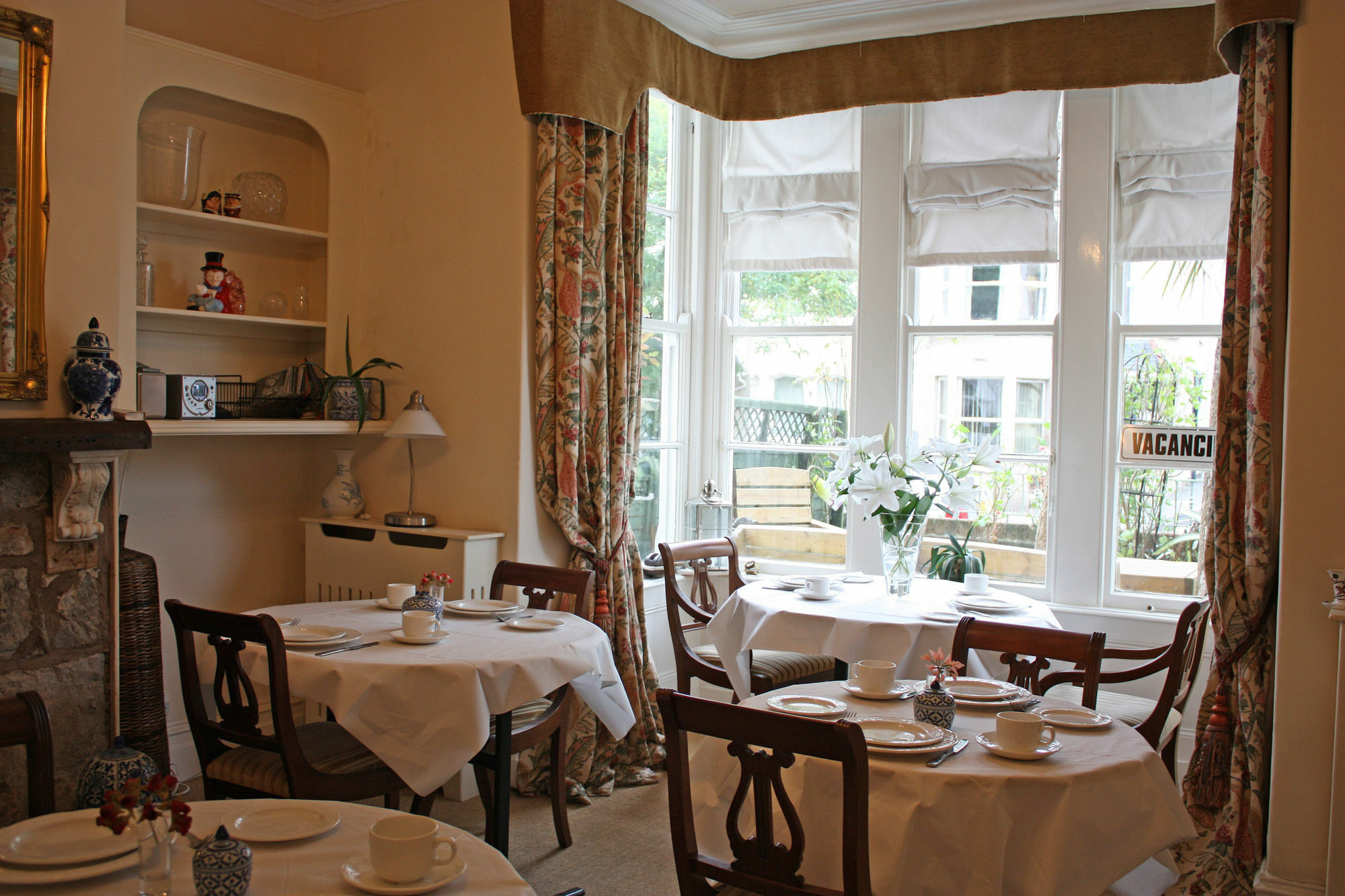 Harringtons At 14 Hotel Llandudno Exterior photo